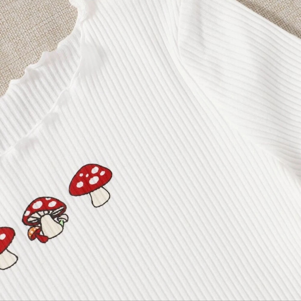 Mushroom Lettuce Trim Tee - Picture 4 of 5